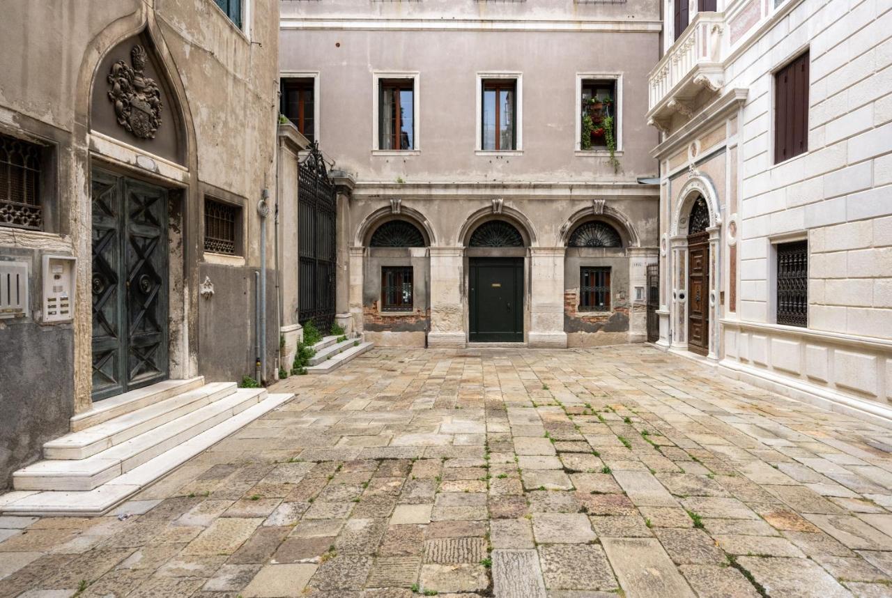 Апартаменты Palazzo Borgoloco Венеция Экстерьер фото